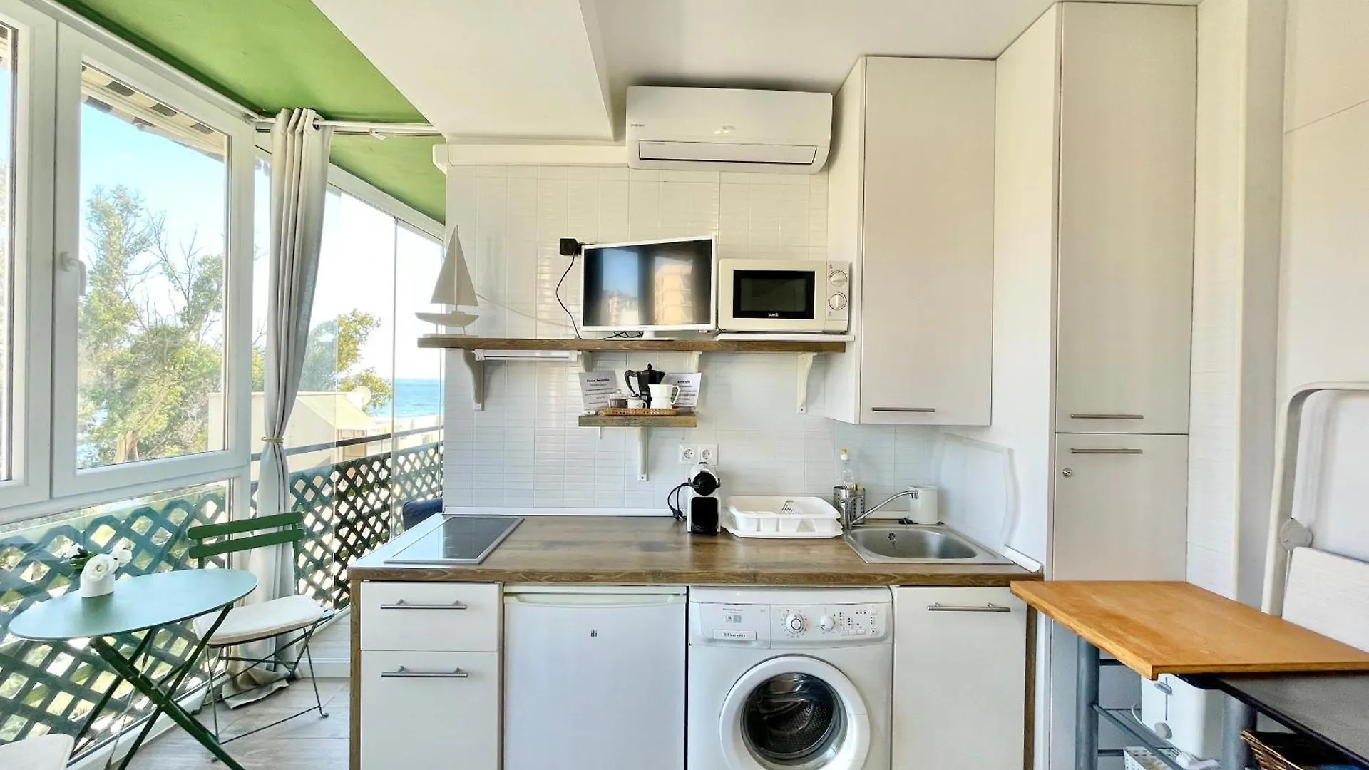 Mediterraneo Studio Front Beach - Eaw Homes Marbella Apartment